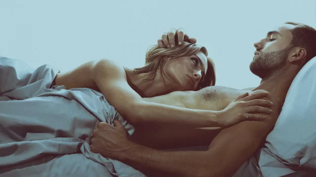 Photo 7 de la série : Tell Me Lies