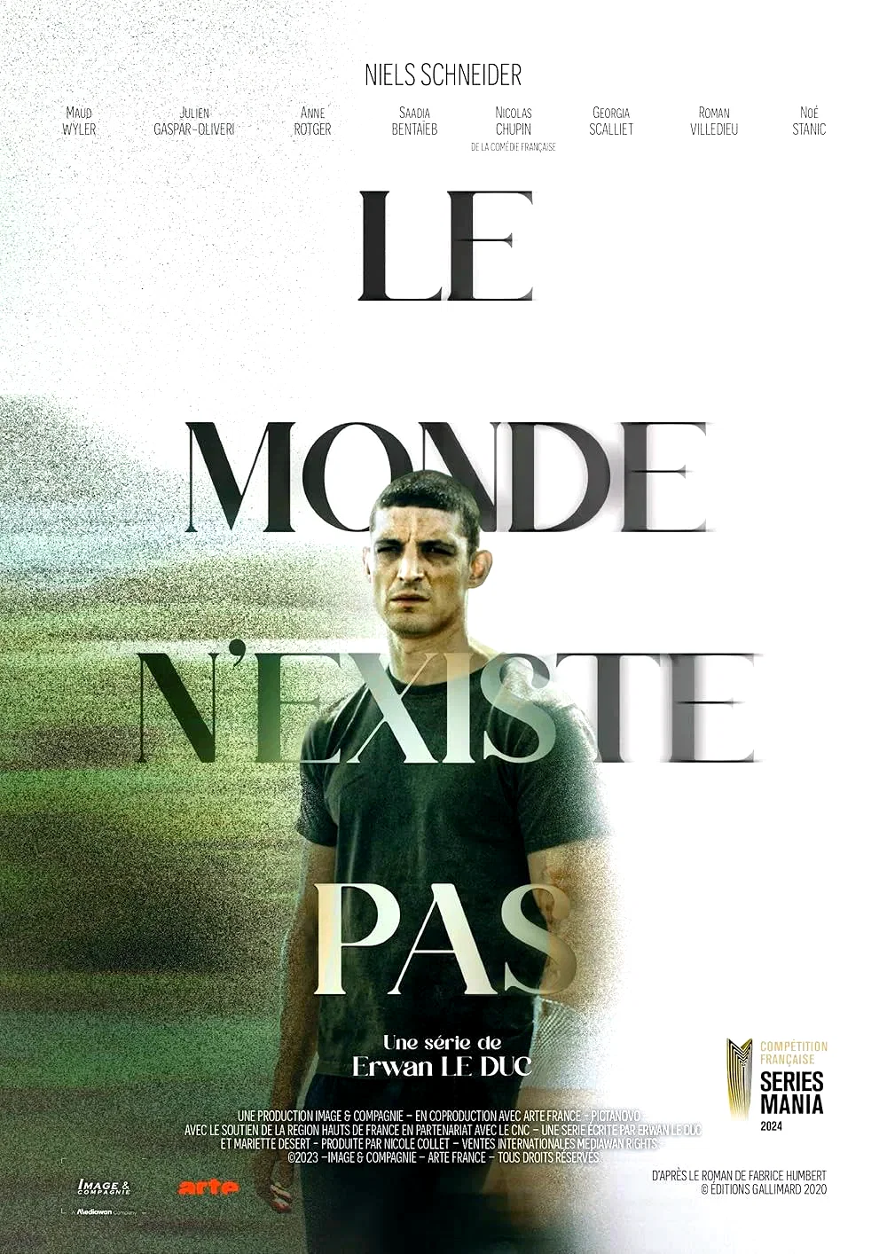 Photo 2 de la série : The World Doesn’t Exist