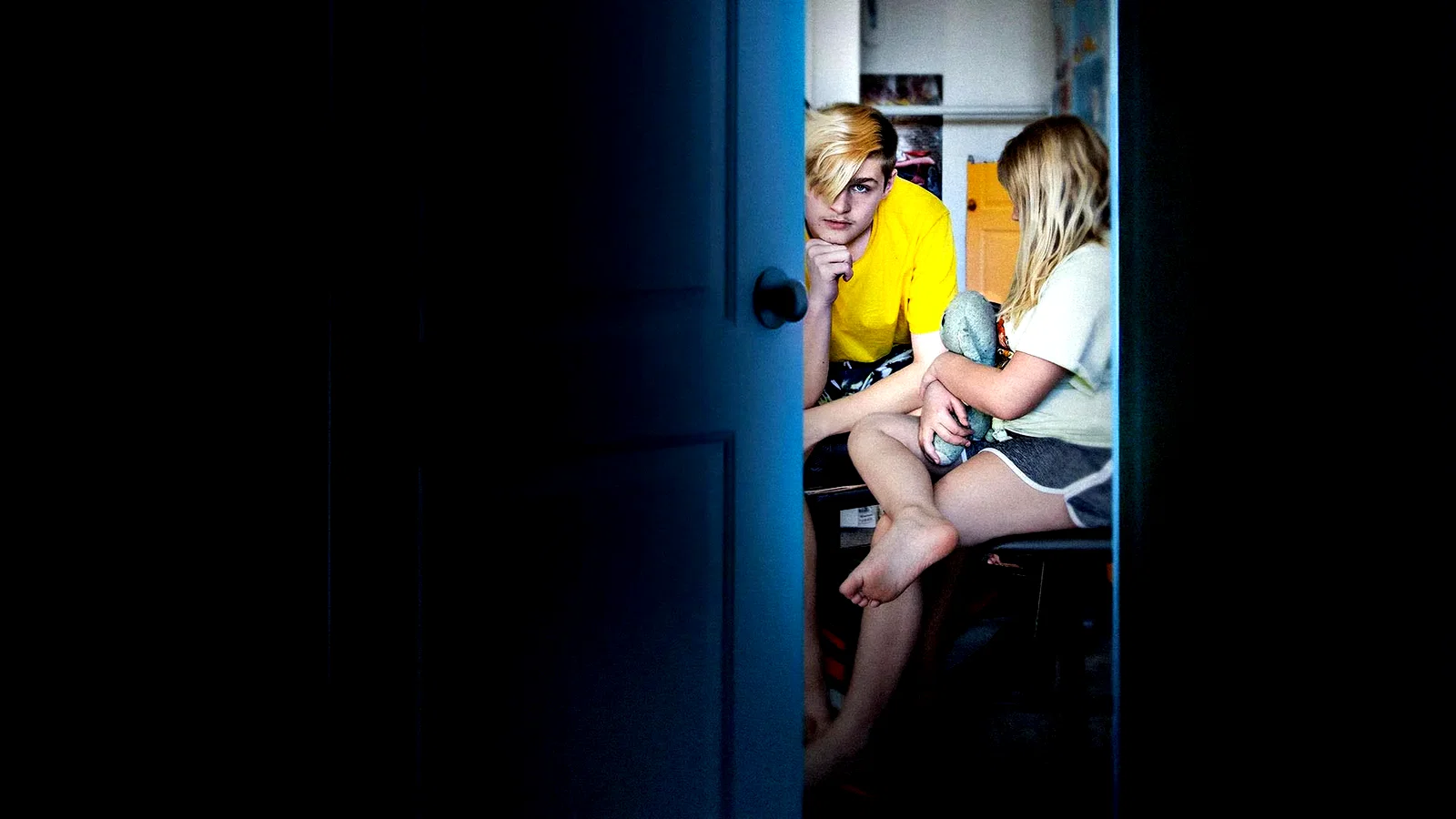 Photo 4 de la série : The Nightmare Upstairs: What Happened to Ty and Bryn?