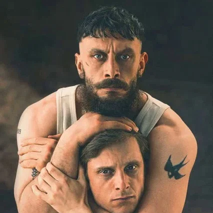 Photo de la saison 1 : Half Man