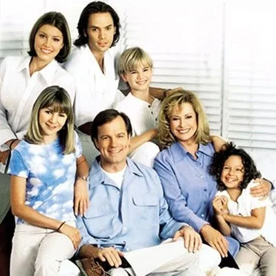 Photo de la saison 3 : 7 à la maison